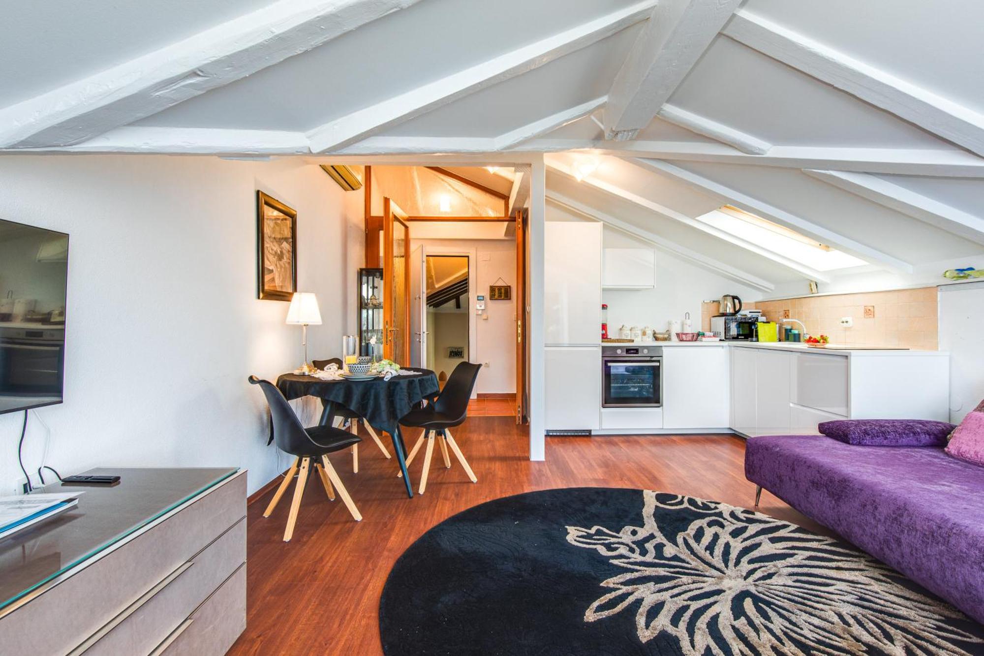Apartment Design Camellia